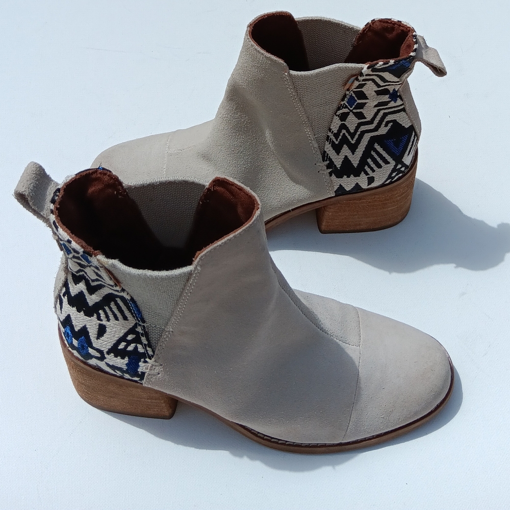 TOMS Women's Esme Cream Ankle Boots  Size 7.5